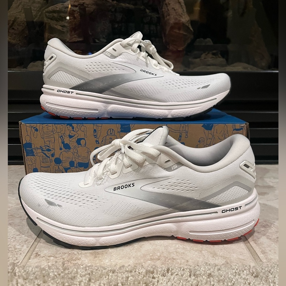 Brooks Ghost 15 Men’s Size 8. Brand New 🔥🔥 Code- 1103931D184